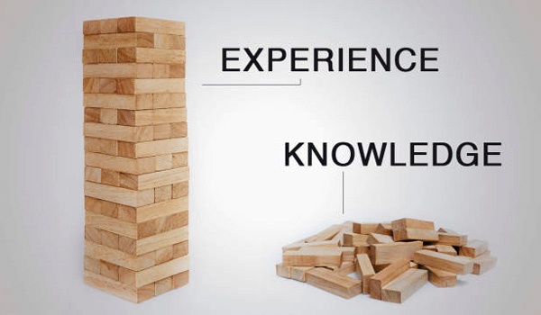 تجربه بهتر است یا دانش